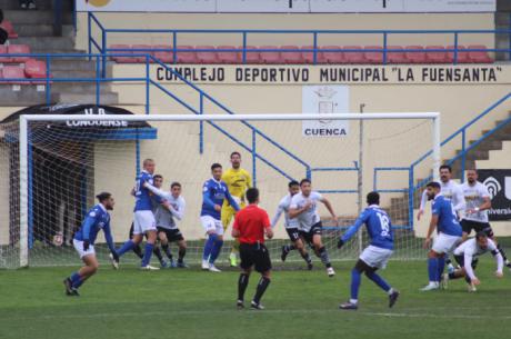El Conquense vence por la mínima al Melilla y se aleja del descenso (1-0)