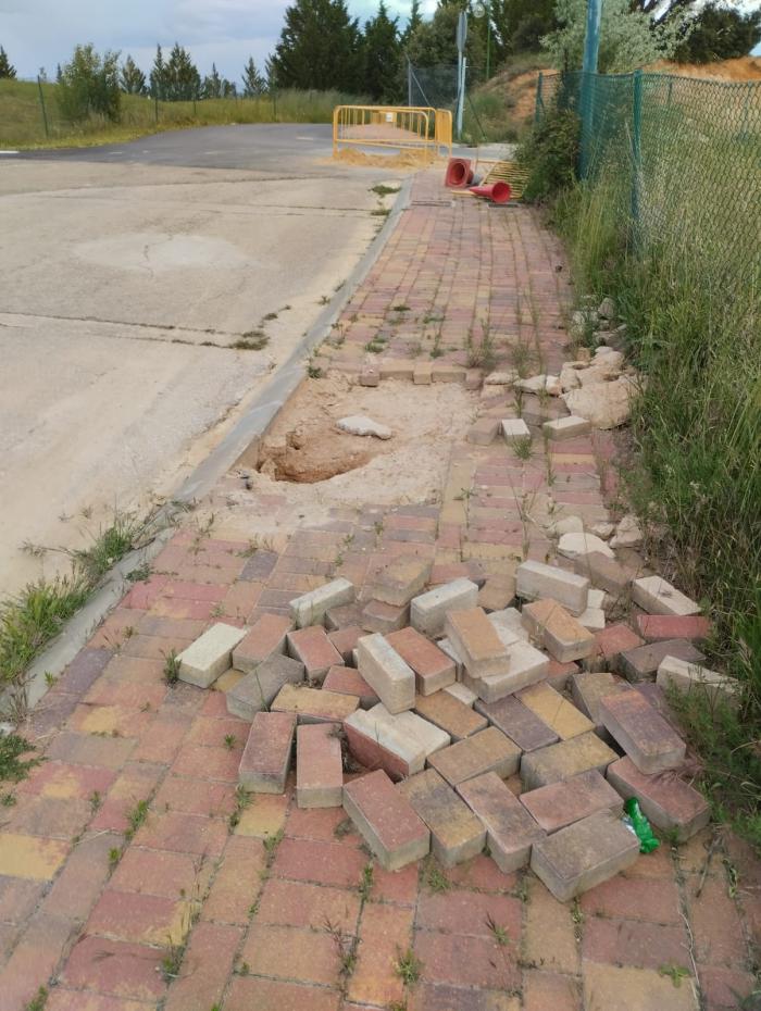 El Grupo Popular de Villar de Olalla se reúne con los vecinos de la urbanización del Campo de Golf para recoger sus reivindicaciones