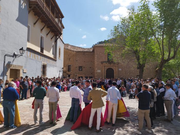 Cuenca acerca el toreo a los más jóvenes con una clase de salón en la Plaza de Ronda