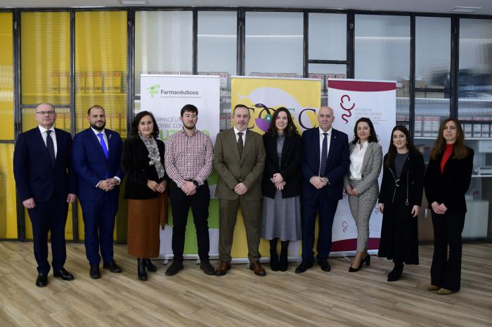 Acto de toma de posesión de la nueva Junta de Gobierno del Colegio Oficial de Farmacéuticos de Cuenca, celebrada en la sede colegial.