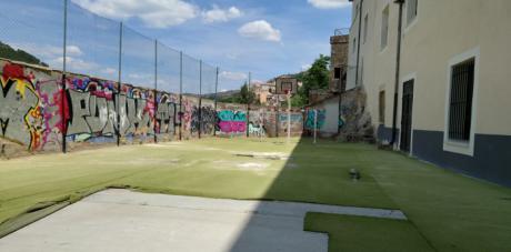 El Consorcio adjudica los trabajos para la reparación de la pista deportiva anexa al colegio El Carmen