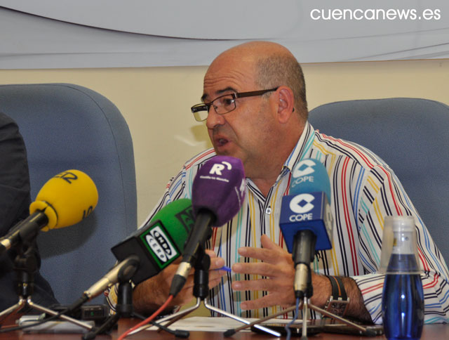 En imagen el presidente de la Asociación del Comercio de Cuenca, Pedro Evangelio