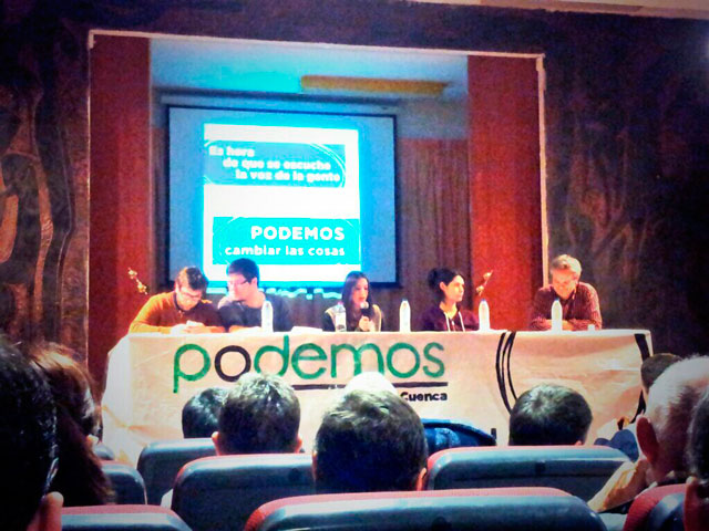De izqda a derecha_ Miguel Urbán, Diego Pacheco, Julia Velazquez, Isabel Serra y Germán Cano Foto: Beni Diaz De izqda a derecha_ Miguel Urbán, Diego Pacheco, Julia Velazquez, Isabel Serra y Germán Cano